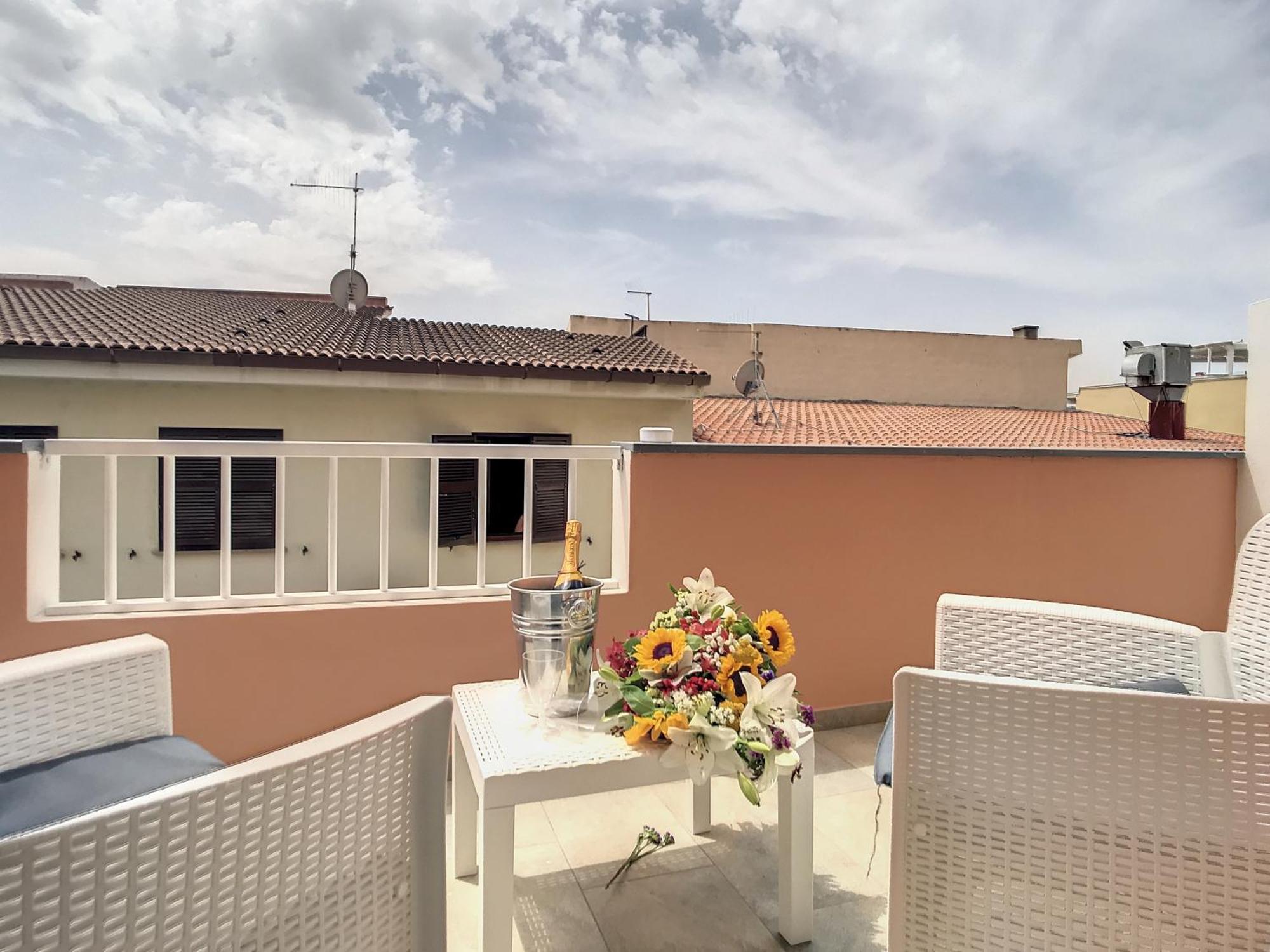 Il Bed And Breakfast Al Centro Кастельсардо Екстер'єр фото